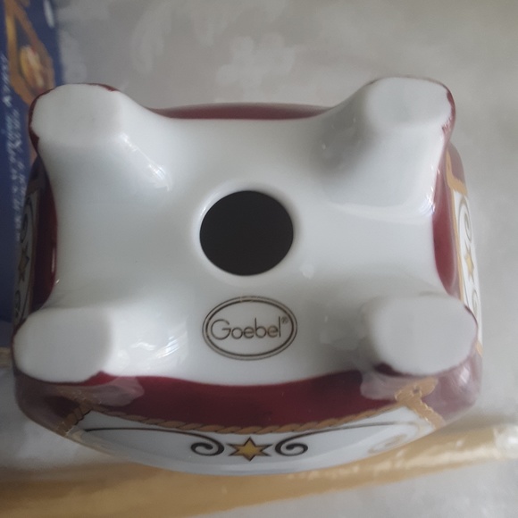 2005 Christmas Goebel Porcelain Candleholder Angel w Bear NIB - Picture 11 of 15